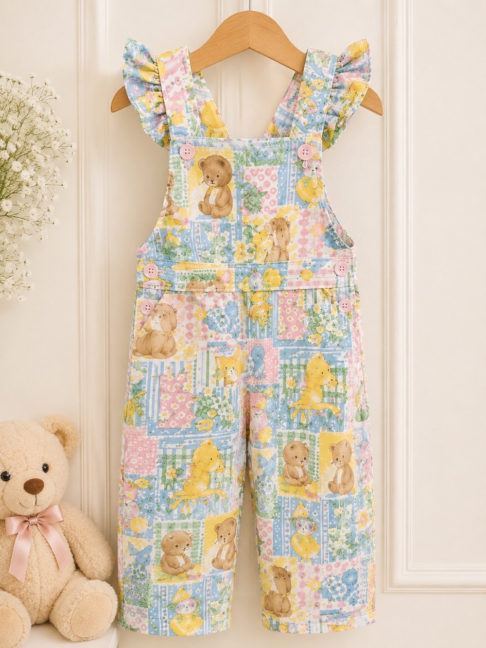 Vintage Healtex Bear AOP
Corduroy Overalls VTG Patchwork